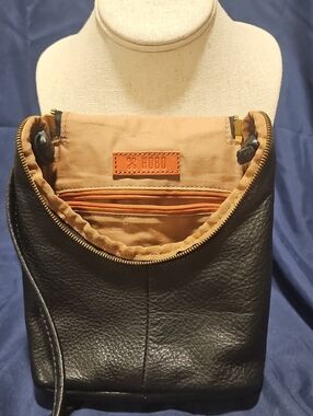 HOBO Black Pebble Leather Messenger Bag with Tan Interior Trim